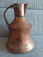 Cruche à eau ancienne en cuivre et laiton martelés à la main, Antiquités & Art, Antiquités | Bronze & Cuivre, Enlèvement ou Envoi