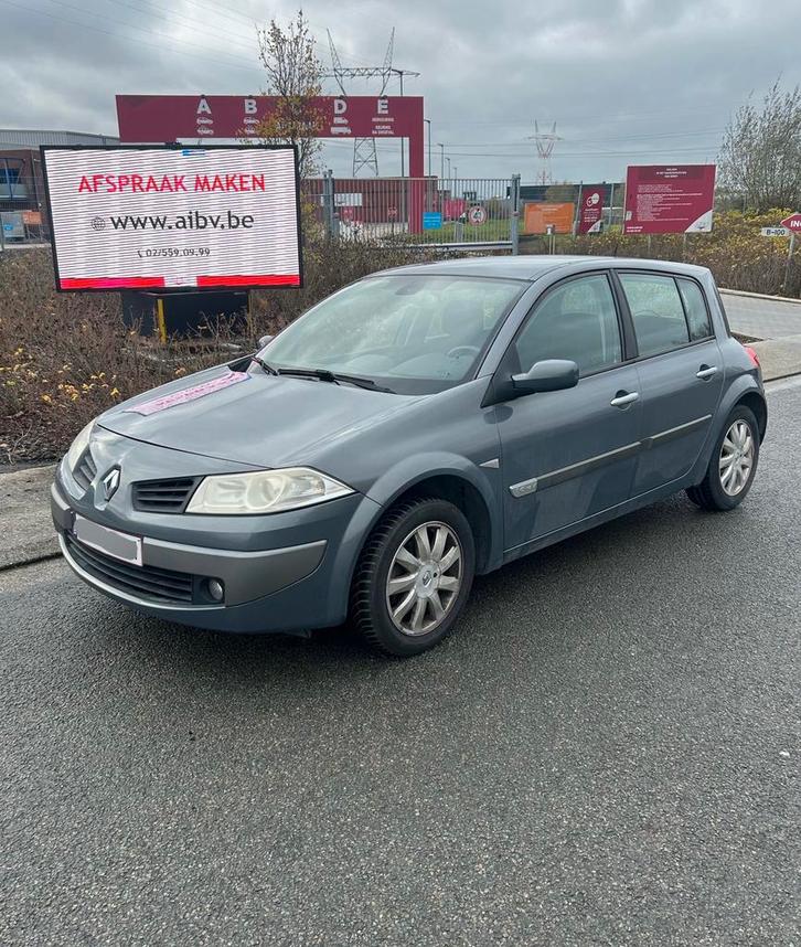 Renault megane 1.6i 16v benzine/automaat/airco/start-stop, Auto's, Renault, Particulier, Mégane, ABS, Airbags, Airconditioning