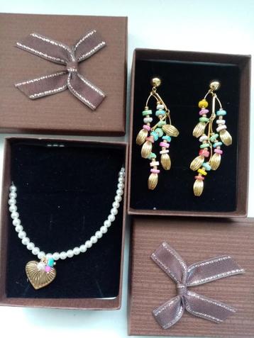 nieuw sieradenset : ketting collier (45cm)+ oorhangers (8cm) beschikbaar voor biedingen