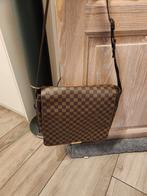 Veritable sac louis vuitton homme, Bijoux, Sacs & Beauté, Comme neuf, Envoi