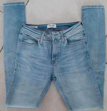 Jeans Jack &  Jones beschikbaar voor biedingen