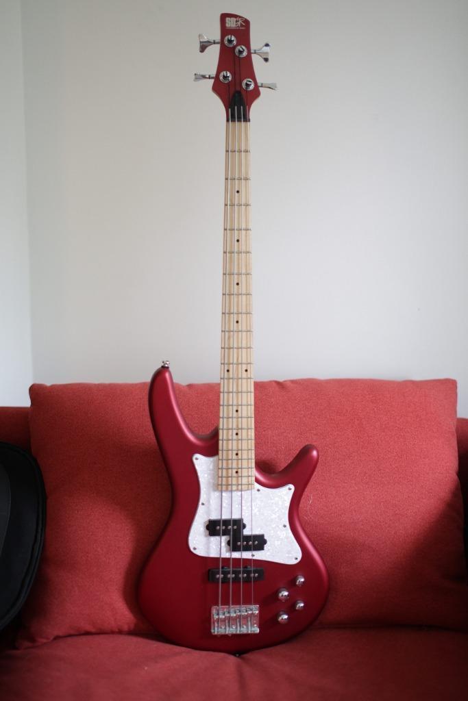 Ibanez SRMD200 SR „Mezzo” basgitaar (32" scale, active), Muziek en Instrumenten, Snaarinstrumenten | Gitaren | Bas, Zo goed als nieuw