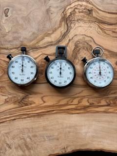 Trois chronomètres Hanhart vintage, Bijoux, Sacs & Beauté, Montres de sport, Utilisé, Android, Blanc, Enlèvement ou Envoi