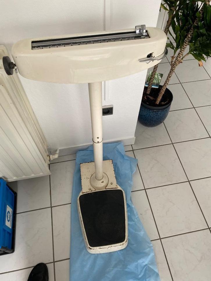 Vintage medische weegschalen, Diversen, Overige Diversen, Gebruikt, Ophalen