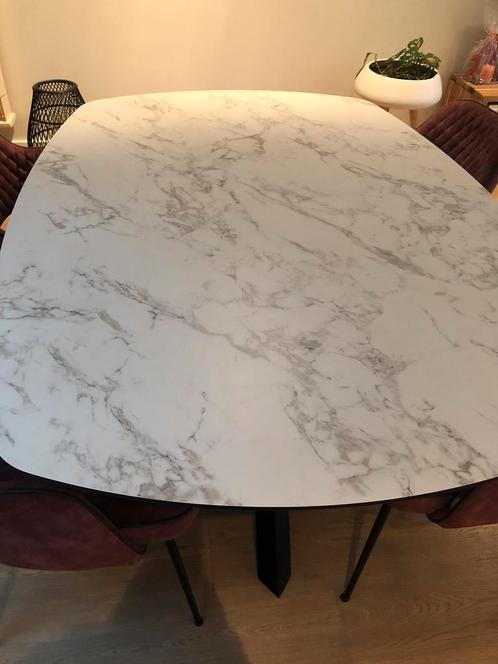 Eetkamertafel ovaal van Xooon, Huis en Inrichting, Tafels | Eettafels, Ovaal, Ophalen
