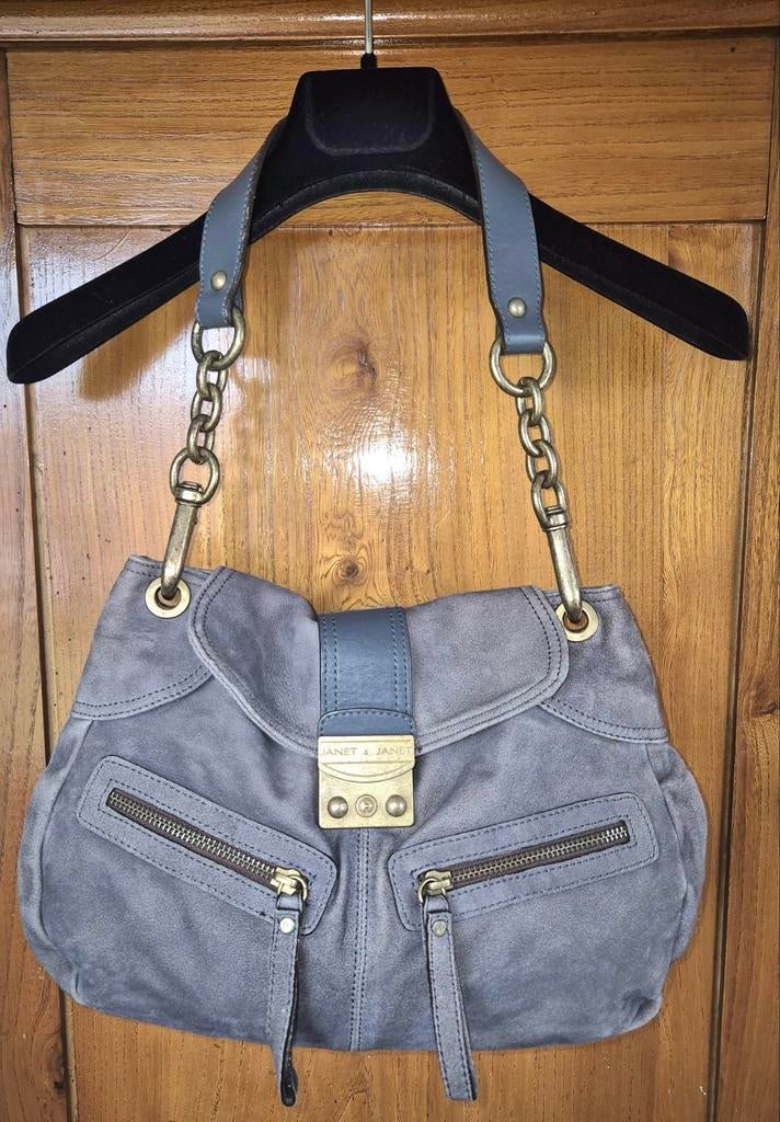 Sac à bandoulière en daim Janet & Janet, Bijoux, Sacs & Beauté, Sacs | Sacs à bandoulière, Enlèvement ou Envoi