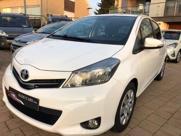 Toyota Yaris 1.3 automaat van 2013 149000 km Full onderhoudb