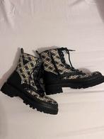 Guess enkellaarsjes, Ophalen of Verzenden, Zo goed als nieuw