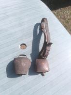 2 originele oude koebellen / 1 met originele lederen riem, Antiek en Kunst, Ophalen