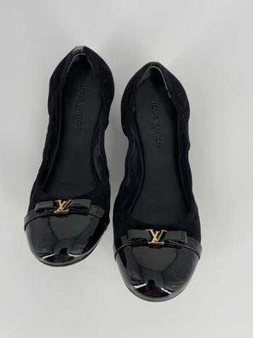 Ballerines velours Louis Vuitton beschikbaar voor biedingen