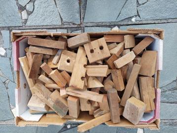 Stock de cubes en bois — différentes tailles                 disponible aux enchères