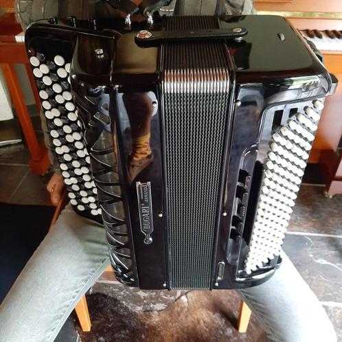 Prachtige semiprofessionele accordeon, Muziek en Instrumenten, Accordeons, Zo goed als nieuw, Knopaccordeon, 120-bas, Overige merken