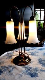 Unieke Art Deco tafellamp met 3 grote kelken en koperen arma, Ophalen