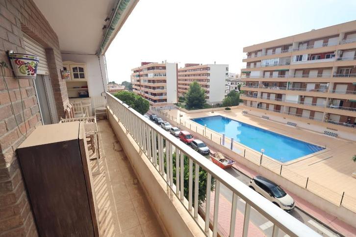 Torrevieja 600 m van zee | Zwembadzicht | 2 slpk. | Garage, Immo, Buitenland, Spanje, Appartement, Stad
