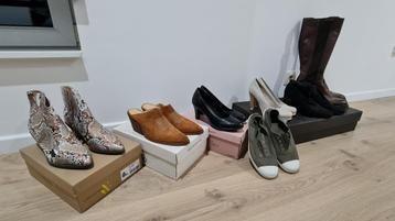 Chaussure et botte pour femme disponible aux enchères