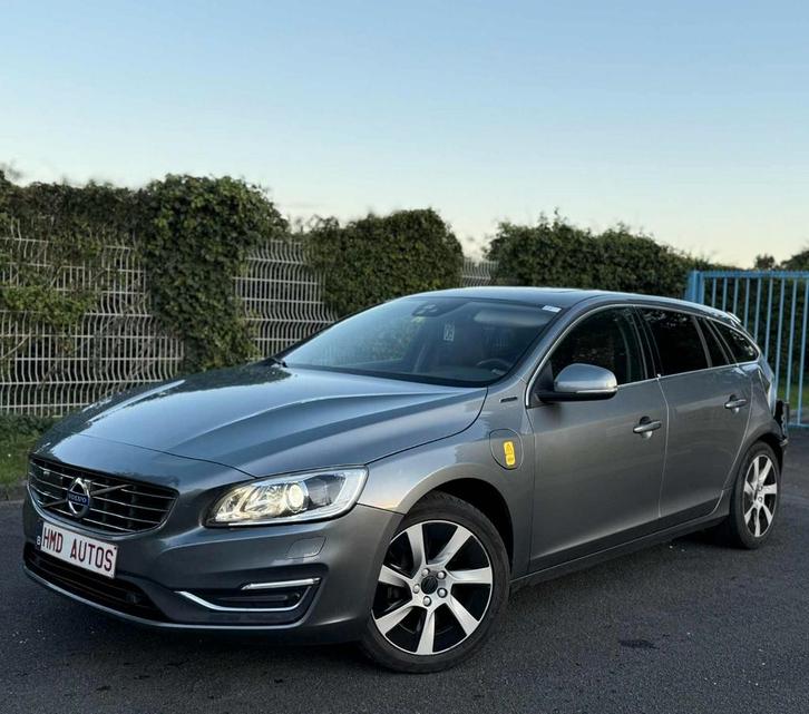 Volvo v60 2.4 Hybrid, Auto's, Volvo, Particulier, V60, Open dak, Diesel, Euro 6, Automaat, Leder, Ophalen