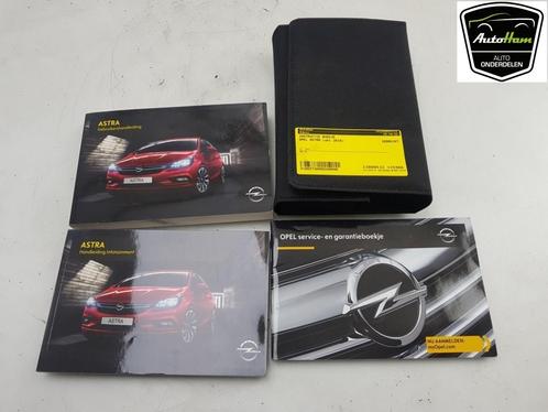 INSTRUKTIEBOEK Opel Astra K Sports Tourer (NIETAFLEESBAAR), Auto-onderdelen, Overige Auto-onderdelen, Opel, Gebruikt