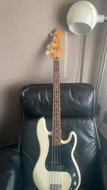 Fender Precision met Seymour Duncan Baseline Pickups beschikbaar voor biedingen