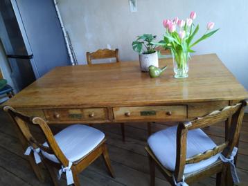 eettafel met 5 Hervestoelen - AFHALEN TE STEMBERT (VERVIERS)