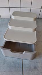 Rangement joseph joseph, Enlèvement