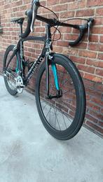 Koersfiets Pinarello Dogma 65.1 Think 2 replica maat 53, Fietsen en Brommers, Fietsen | Racefietsen, Carbon, Zo goed als nieuw