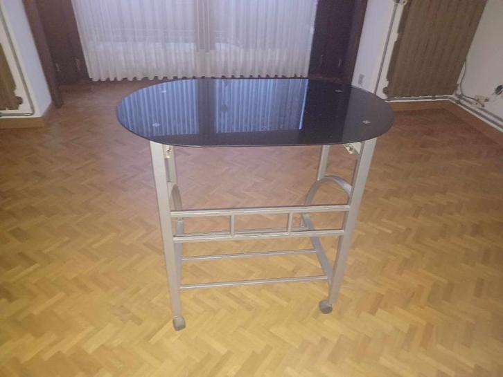 Computertafel op wieltjes(Nooit gebruikt geweest)!, Huis en Inrichting, Tafels | Bijzettafels, Zo goed als nieuw, Ovaal, 60 cm of meer
