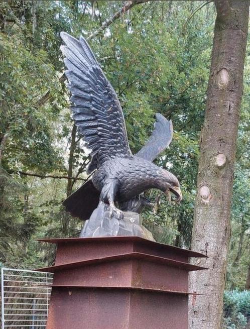 Gietijzeren Beeld Amerikaanse Zeearend + Cortenstaal Pilaar, Tuin en Terras, Tuinbeelden, Zo goed als nieuw, Ophalen of Verzenden