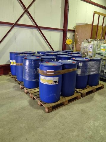 Uitverkoop schoonmaakproducten Karcher – Carwash & vloer beschikbaar voor biedingen