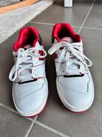 Set van 2 paar New Balance 550 rode en witte sneakers, Sport en Fitness, Ophalen of Verzenden, Zo goed als nieuw