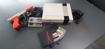Nintendo NES + accessoires beschikbaar voor biedingen