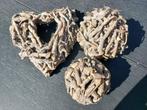 Drijfhouten ballen en hart, Ophalen, Nieuw