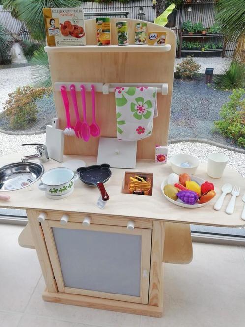 Nieuwe grote houten speelkeuken incl toeb en inox kraan120€, Kinderen en Baby's, Speelgoed | Speelkeukens, Nieuw, Speelkeuken