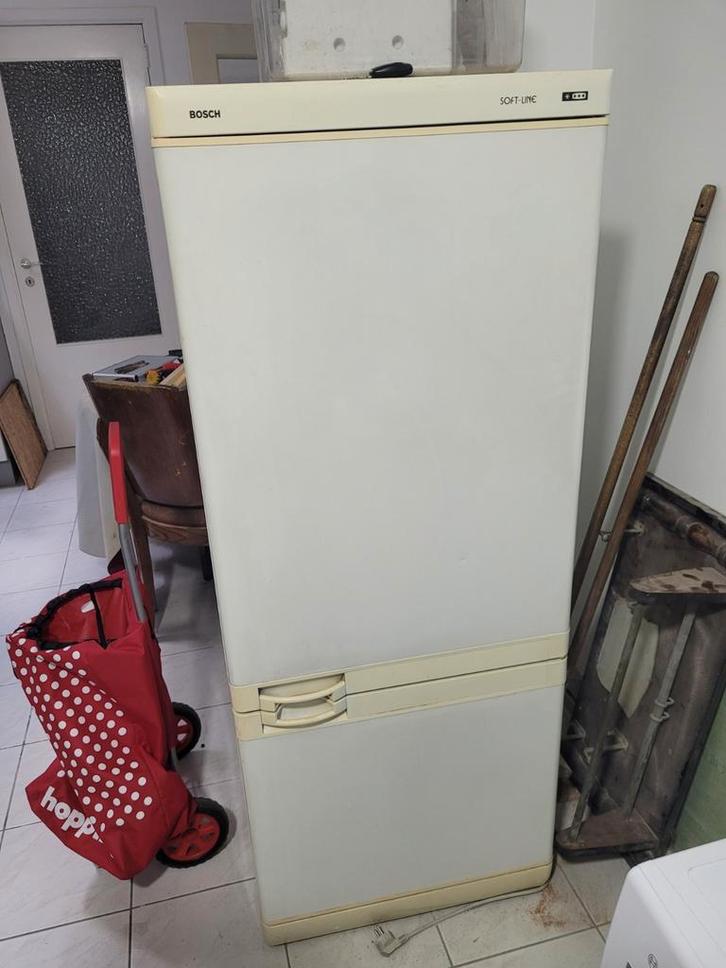 BOSCH SOFT-LINE koel-vriescombinatie, Elektronische apparatuur, Koelkasten en IJskasten, Gebruikt, Met aparte vriezer, 150 tot 200 liter