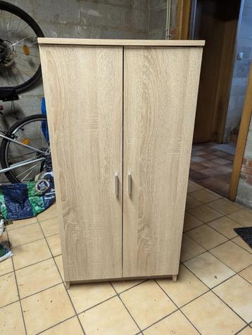 Armoire à étagères beschikbaar voor biedingen