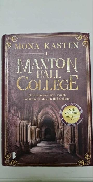 mona kasten, maxton hall college I beschikbaar voor biedingen