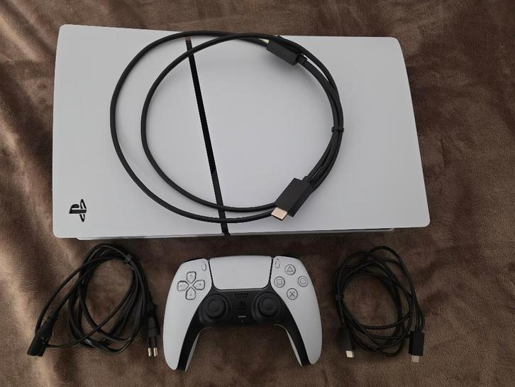 PlayStation 5 825GB + 1 controller ongebruikt, Games en Spelcomputers, Spelcomputers | Sony PlayStation 5, Zo goed als nieuw, Playstation 5
