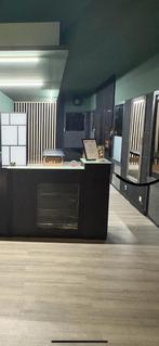 Toog voor winkel of horeca, Ophalen, Verlichting