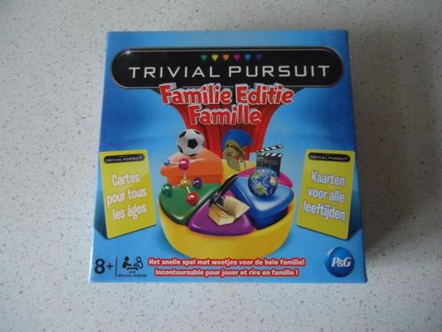 "Trivial Persuit Familie Editie" van Hasbro in goede staat !, Hobby & Loisirs créatifs, Jeux de société | Jeux de plateau, Comme neuf