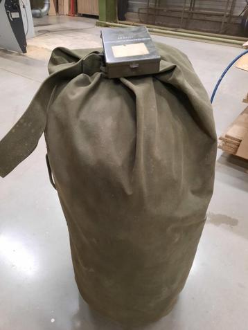 Legermateriaal, Caravans en Kamperen, Ophalen, Gebruikt, Tot en met 2