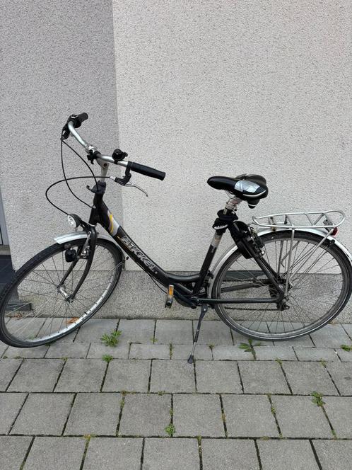 Vrouwenfiets te koop – €50, Fietsen en Brommers, Fietsen | Dames | Damesfietsen, Gebruikt, Ophalen