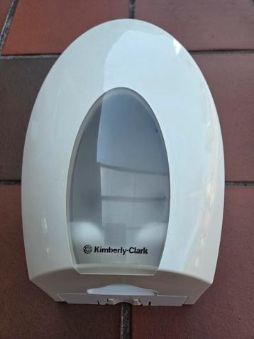 Papieren toilet doekjes dispenser  beschikbaar voor biedingen