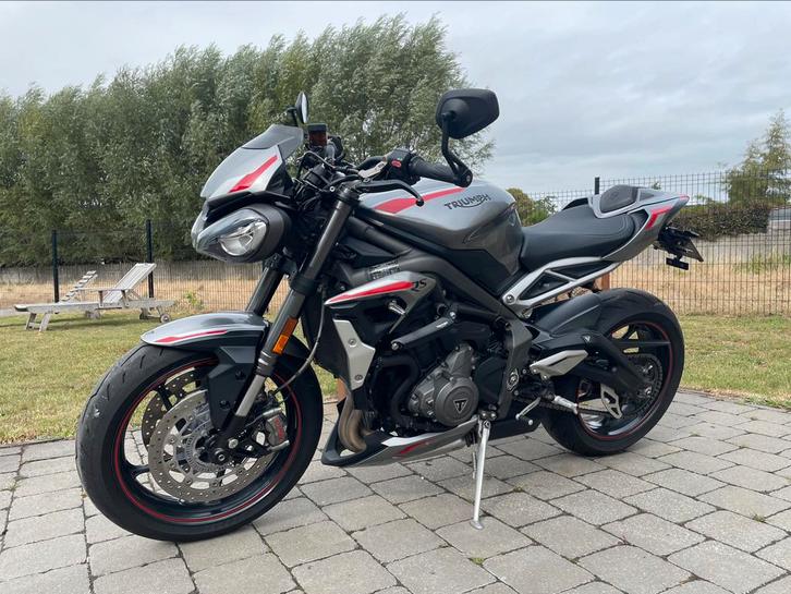 Triumph street triple 765rs, Motoren, Motoren | Triumph, Particulier, Naked bike, meer dan 35 kW, 3 cilinders, Motorrijbewijs A