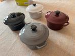 Yong casserole smal 4 stuks, Huis en Inrichting, Keuken | Potten en Pannen, Ophalen, Zo goed als nieuw