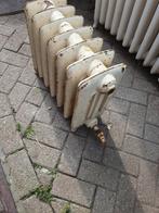 Antieke mooie radiator, Ophalen, Zo goed als nieuw, Radiator