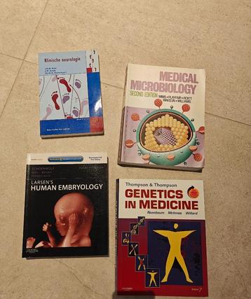 Medische boeken  beschikbaar voor biedingen