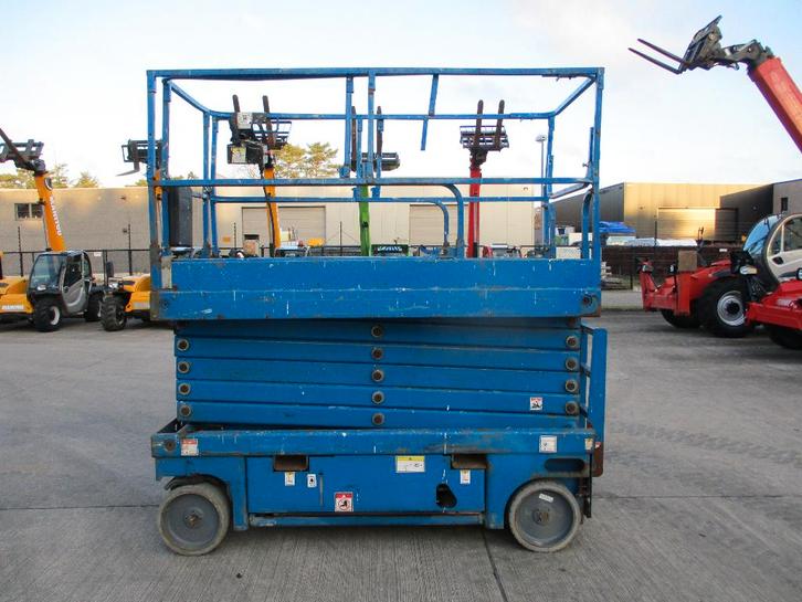 Schaarhoogwerker Haulotte Compact 14 (223), Bricolage & Construction, Outillage | Ponceuses, Utilisé, Enlèvement