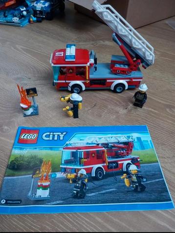 Lego City Le camion de pompiers avec échelle 60107 beschikbaar voor biedingen