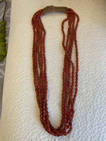 ketting beschikbaar voor biedingen