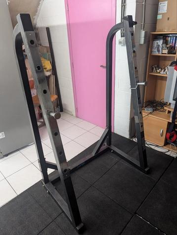 Rack squat dévelippé couché musculation solide  beschikbaar voor biedingen