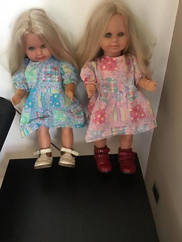 Poppen beschikbaar voor biedingen